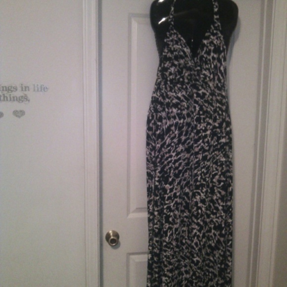 Dana Buchman Dresses & Skirts - Halter Maxi Dress