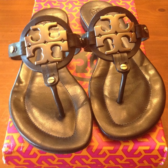 Tory Burch Shoes - Tory Burch black and gold sandals 💕