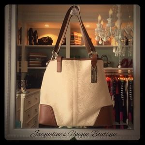 💰SOLD💰COACH Hadley  Leather Silver Hardware Tote