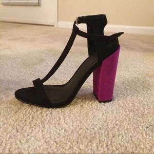 Black & purple heeled sandals