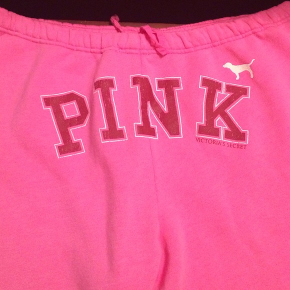 Victoria's Secret PINK Capri Sweats!