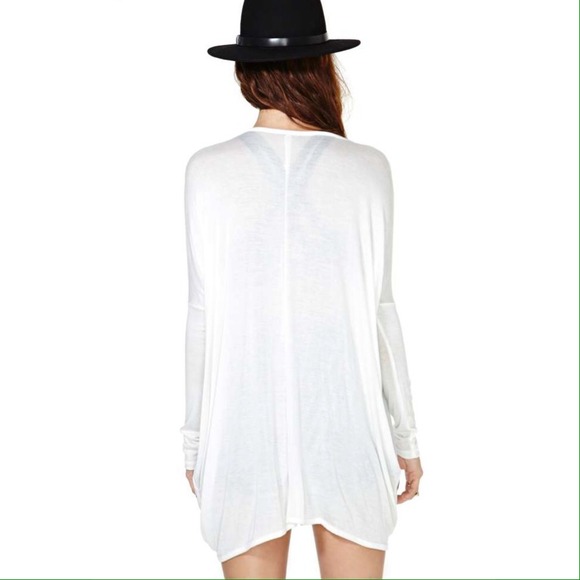 💥Nasty Gal Turn It Loose Ivory Twist Front Top - Picture 3 of 4