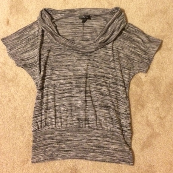 Cow-necked cotton tee