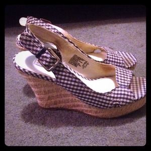 American eagle heels