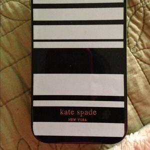 Black & White Stripped Kate Spade iPhone4 Case.