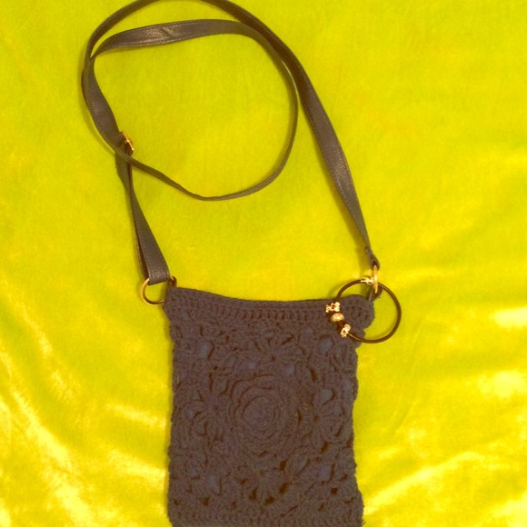 a small satchel. - Picture 1 of 1
