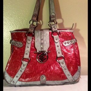Rocca wear purse