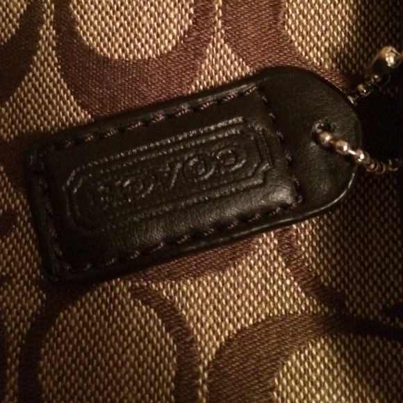 Coach Handbag - Picture 2 of 4