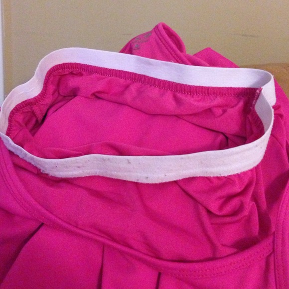 BUNDLED - Workout Tank Top! - Picture 4 of 4