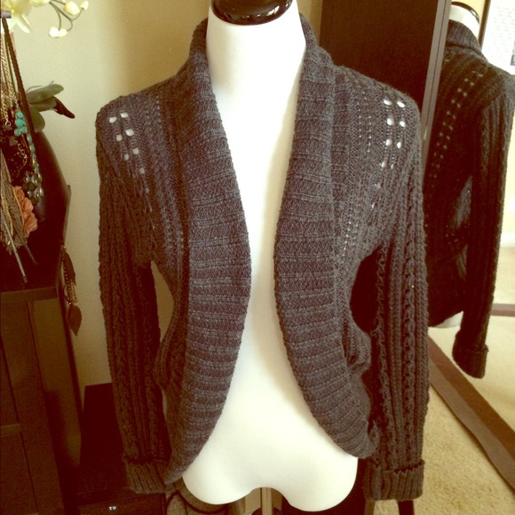 Grey cable-knit cardi
