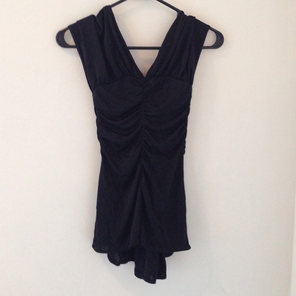 Black nylon lowcut twist top - Picture 2 of 3