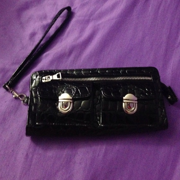 Black clutch / wristlet