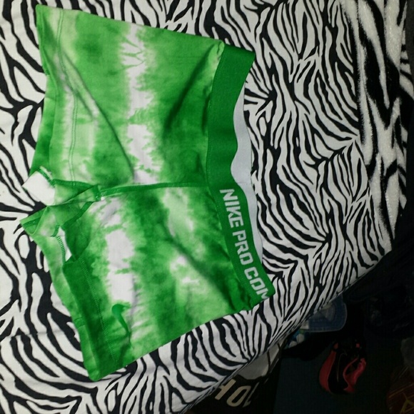 Nike pro shorts @zoeyfish