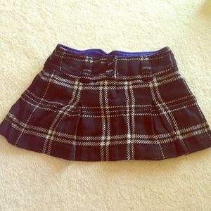 American Eagle Black and White Pleated Skirt