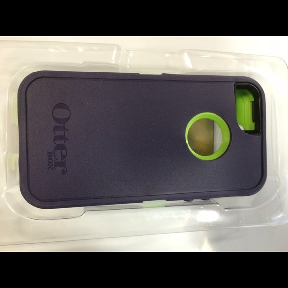 otterbox Accessories - OtterBox Defender iPhone 5 Case with Belt Clip