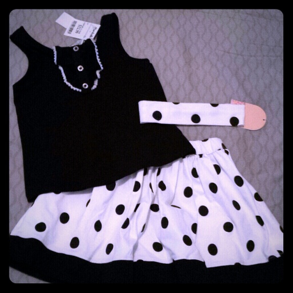 Little girl's black and white polkadot outfit!