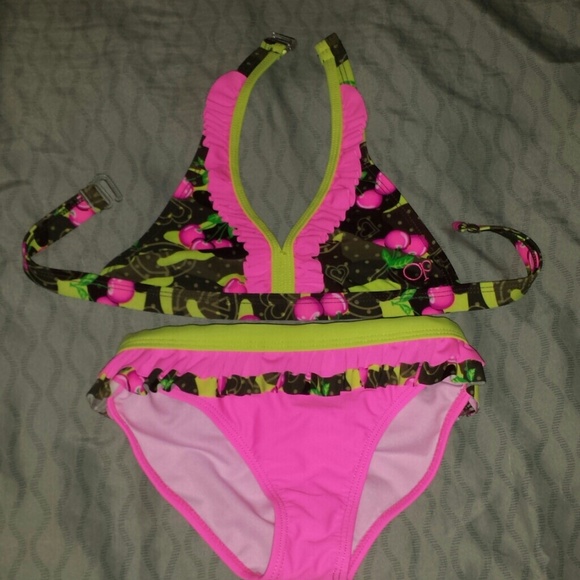 Little girl's Op Bathing suit!