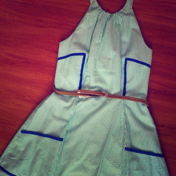 *REDUCED* Jessica Simpson summer halter dress