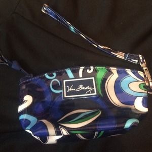 Vera bradley wristlet