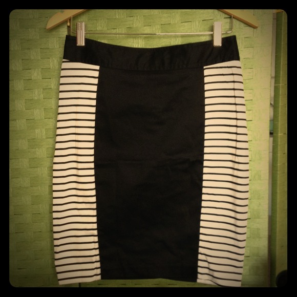 SOLD!! Patrizia Luca Panel Stripe Pencil Skirt