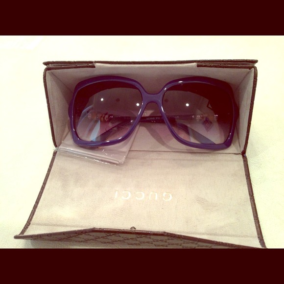 💯 authentic Gucci Sunglasses