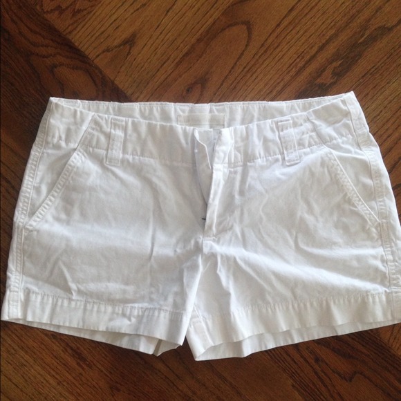 Gap favorite chino shorts size 10