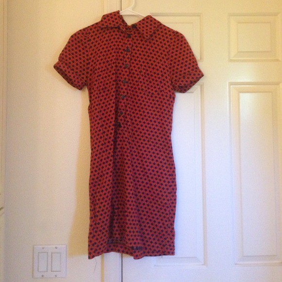 Retro chainlink collared dress