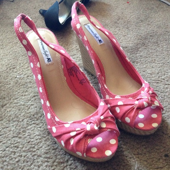 Pink poke dot wedges... - Picture 2 of 4