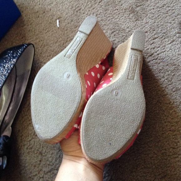 Pink poke dot wedges... - Picture 3 of 4