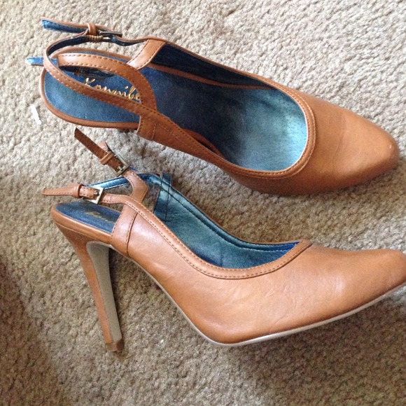 Brown heels - Picture 4 of 4