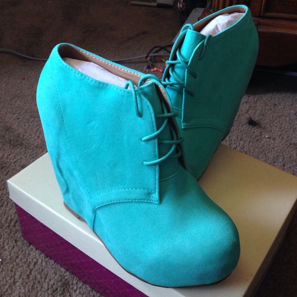 Mint color wedges - Picture 2 of 3