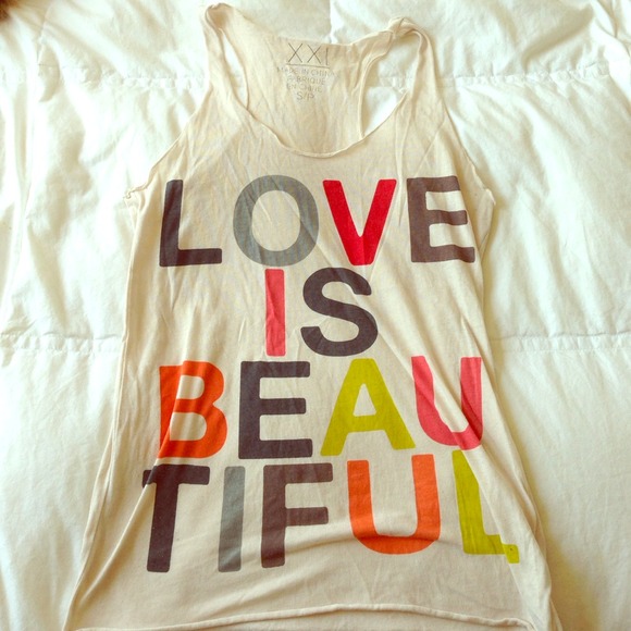 ✨SOLD - bundled✨ FREE WITH PURCHASE Forever tank