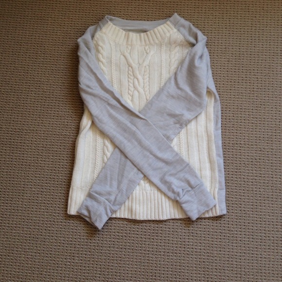 Lululemon Sweaters - Lululemon cable knit sweater