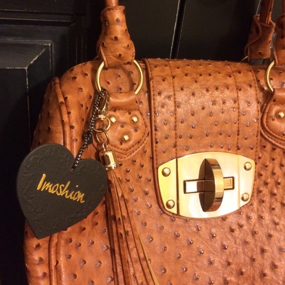 SOLD IN BUNDLE  NWT tan ostrich print handbag - Picture 2 of 4