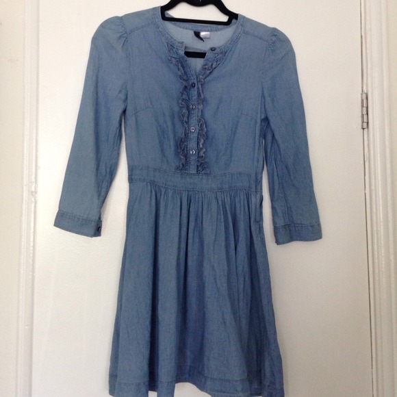 Super cute soft jean dress 👒
