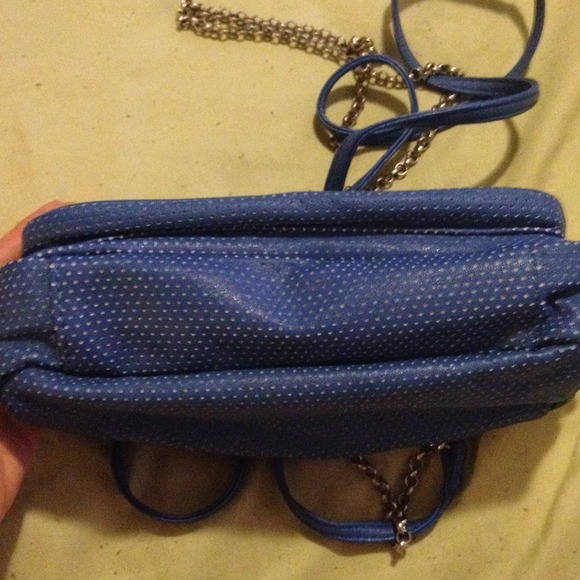 Super Cute Crossbody Bag - Picture 4 of 4