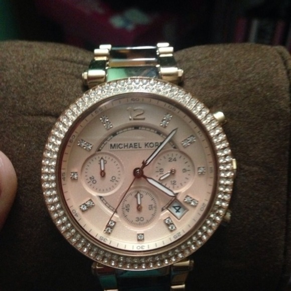 Authentic Michael Kors Watch - Picture 3 of 4