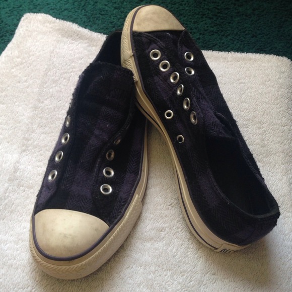 Purple checkered converse