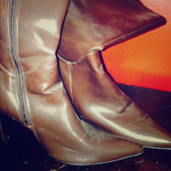 Brown boots!