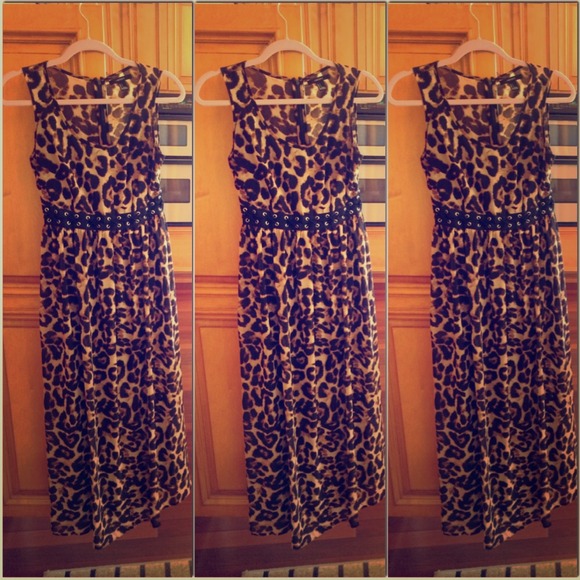 maxi leopard print dress