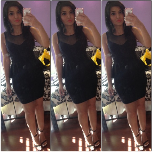 ✨Gorgeous Bebe black dress with mesh