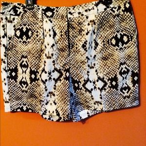 Snake skin design shorts
