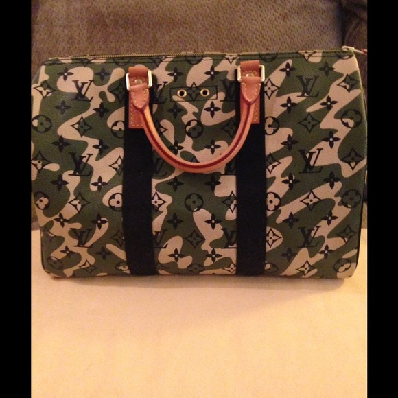 Louis Vuitton Handbags - 💚Louis Vuitton Monogramflage💚✋SOLD!