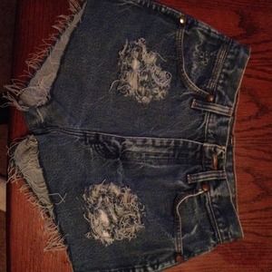 High waisted shorts 💕