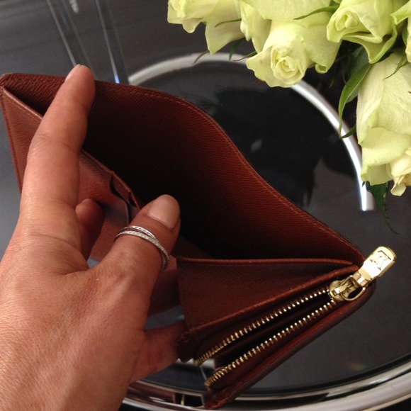 🍃🍉 Louis Vuitton Sara Wallet ... 👑💋HP💋👑 - Picture 3 of 4