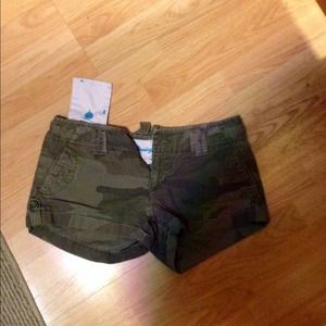 American Eagle Camo Shorts Sz 6
