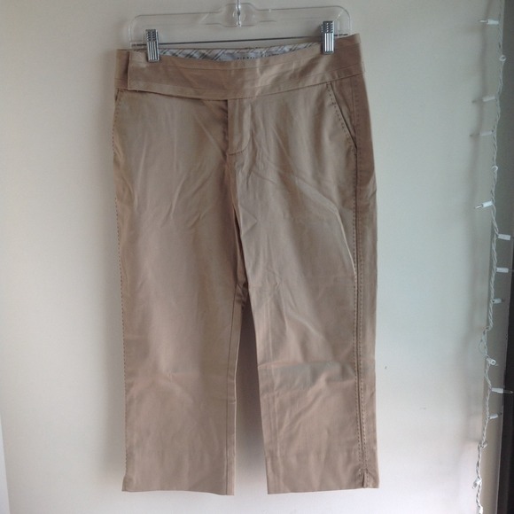 NWOT Khaki/Beige/Tan Capris - Picture 3 of 4