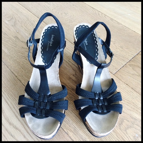 Boutique by Nordstrom black canvas & cork wedges