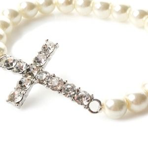 Fashion pearl cross bracelet