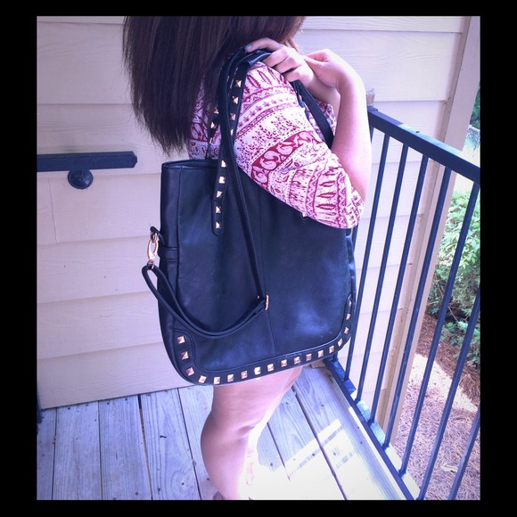 All black Aldo hand bag tote like